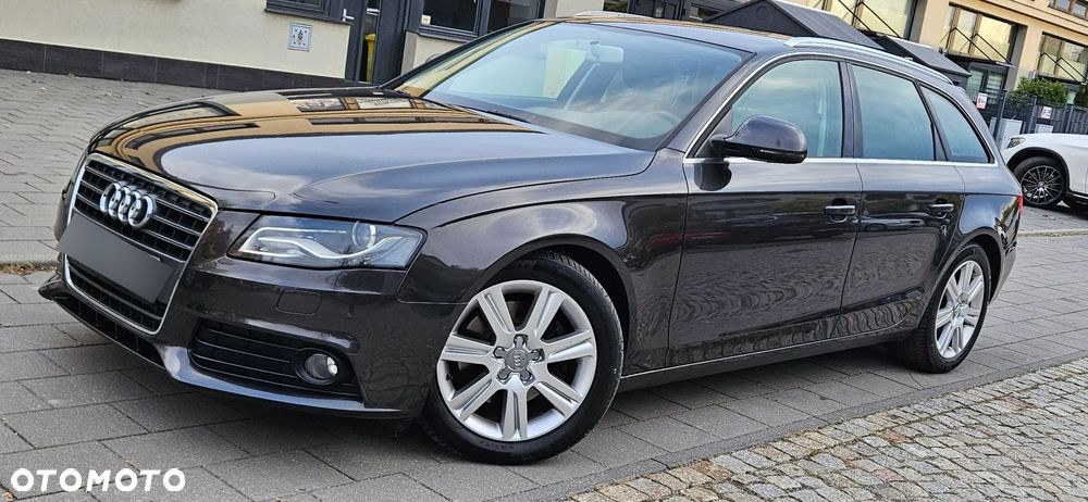 Audi A4 Avant - 16