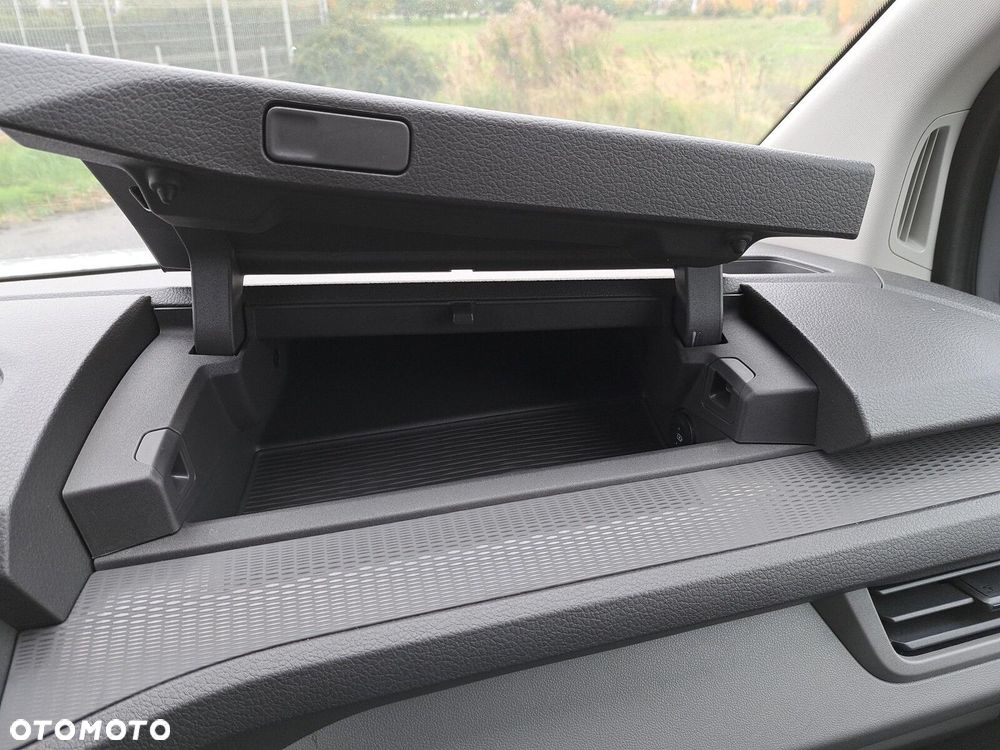 Volkswagen Transporter Furgon, 2,0 l TDI 170 KM / 8-bieg.automatyczna r. o: 3500 mm - 17