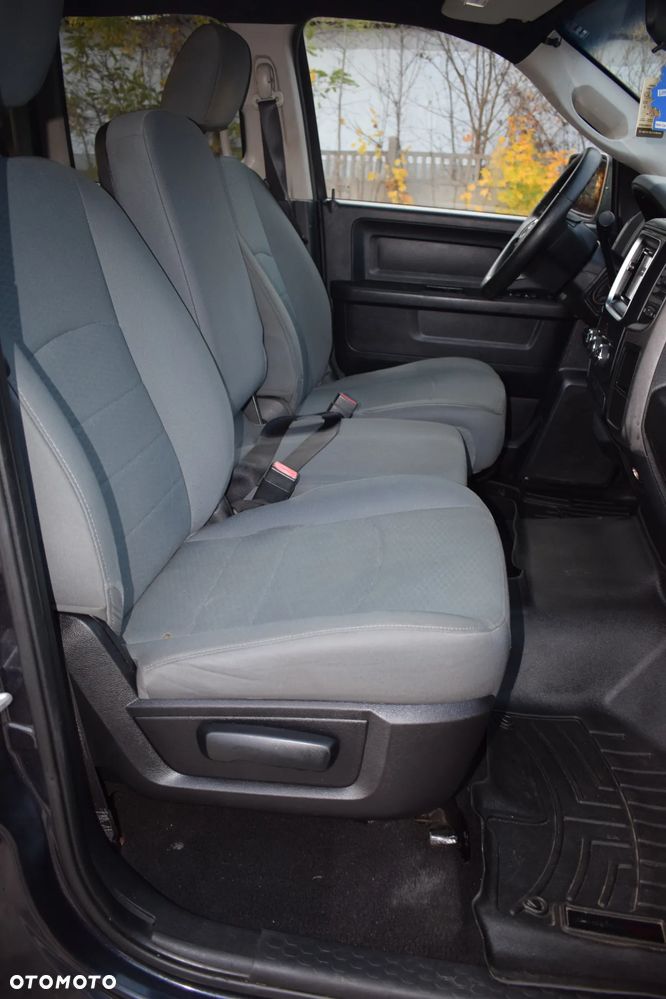 Dodge RAM - 24