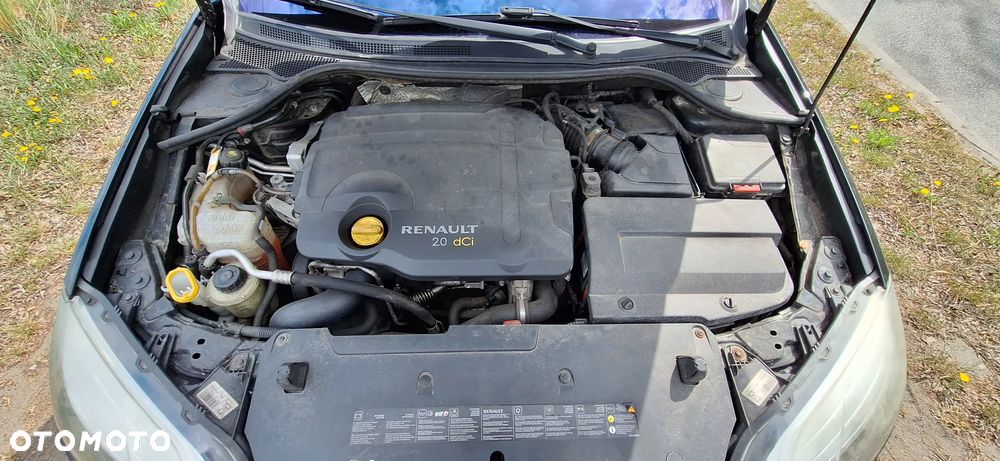 Renault Laguna 2.0 DCi FAP GT - 11