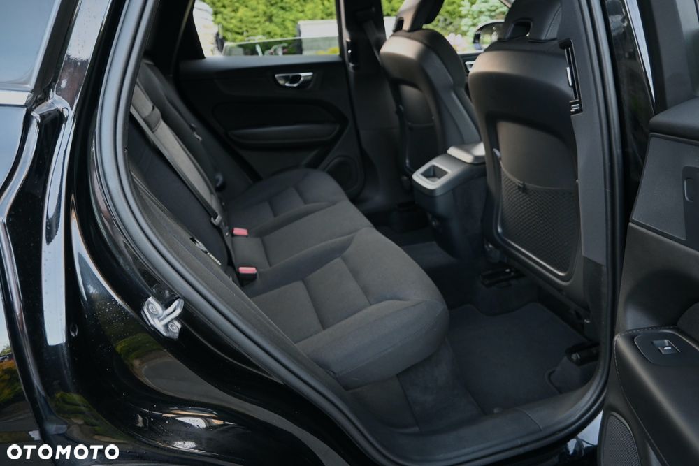 Volvo XC 60 D4 Geartronic Momentum Pro - 29