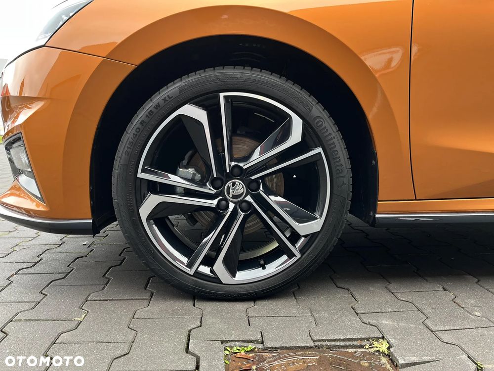 Skoda Fabia 1.0 TSI Monte Carlo DSG - 18