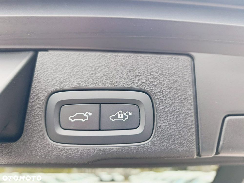Volvo XC 60 - 41