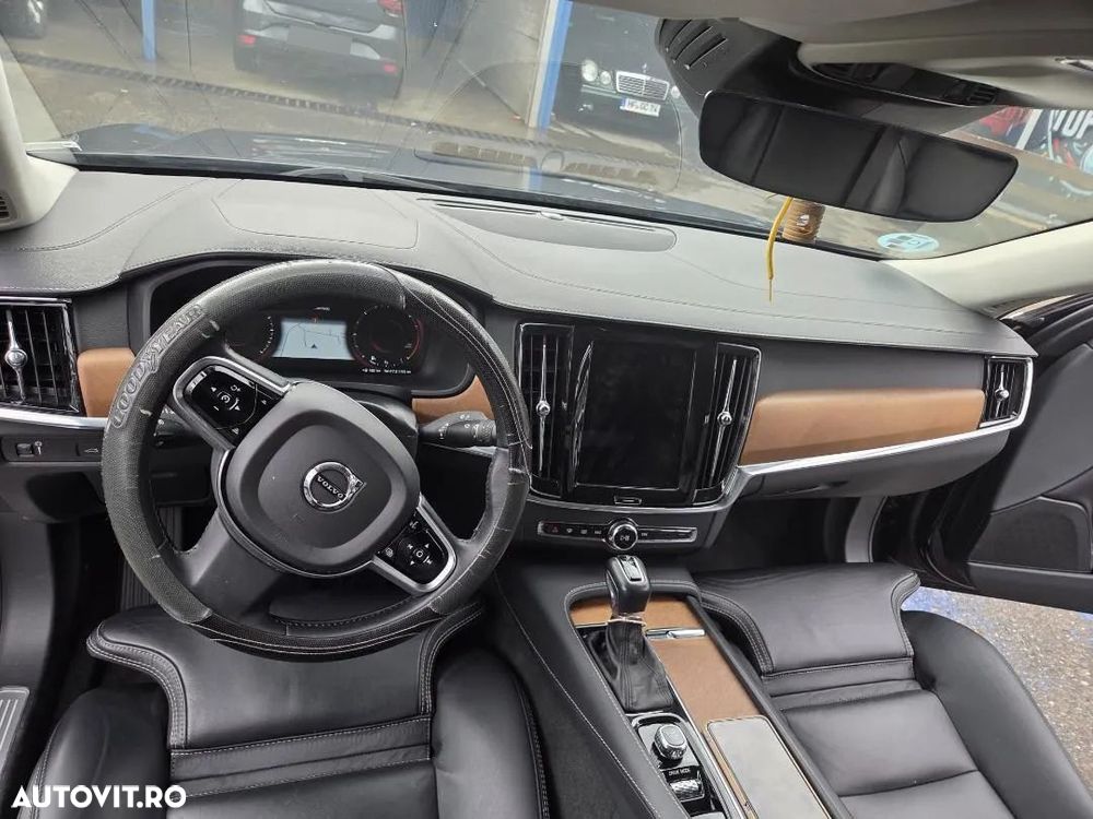 Volvo S90 - 4