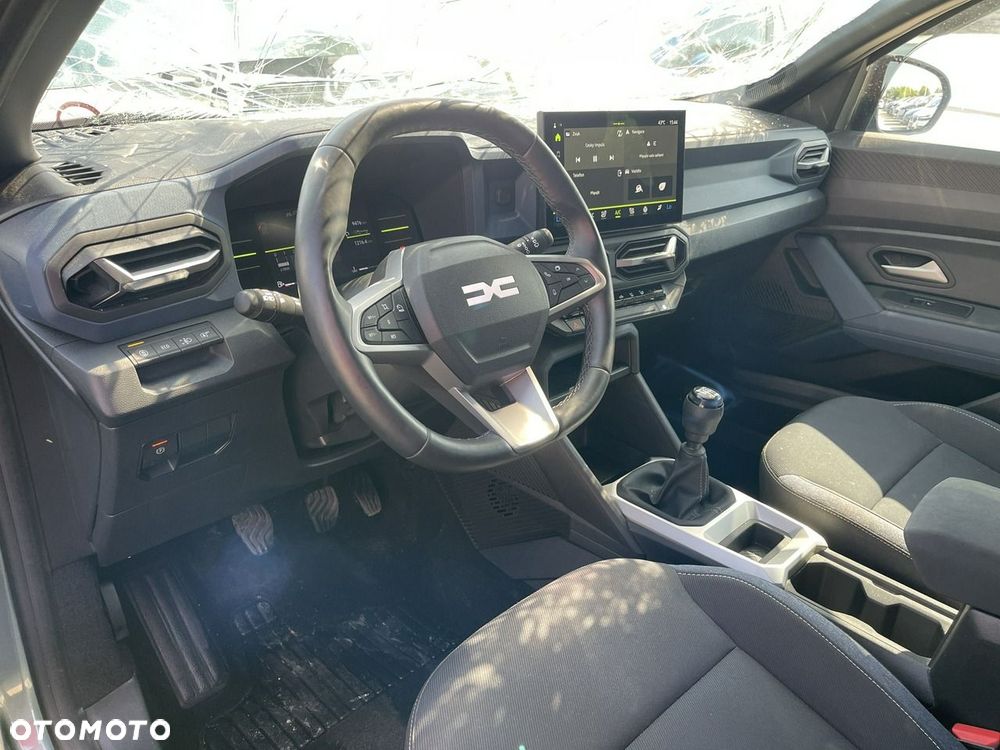 Dacia Bigster TCe 140 Essential - 9