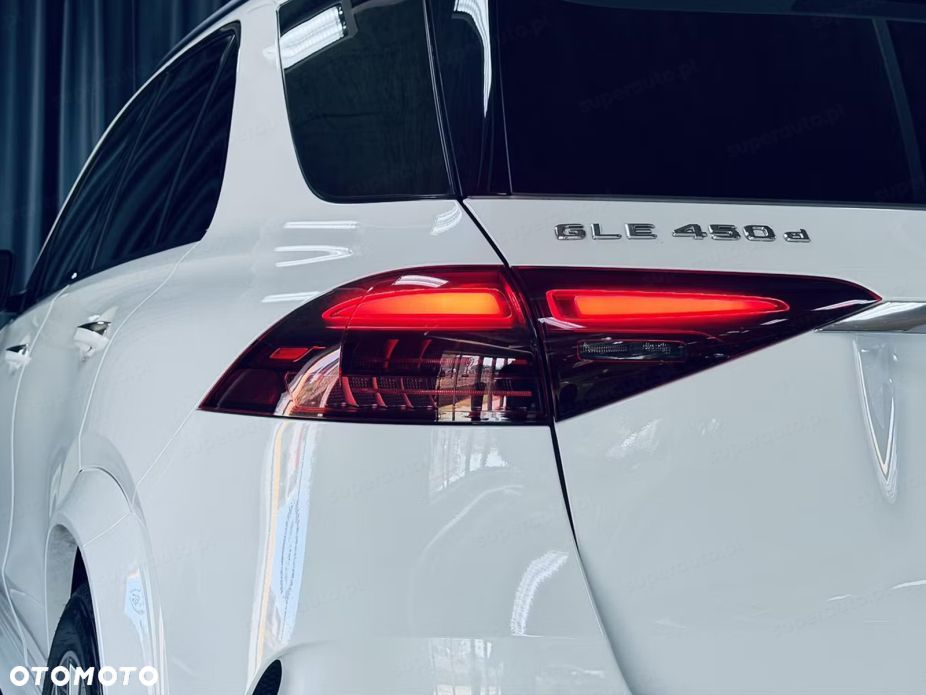 Mercedes-Benz GLE 450 d mHEV 4-Matic AMG Line - 16