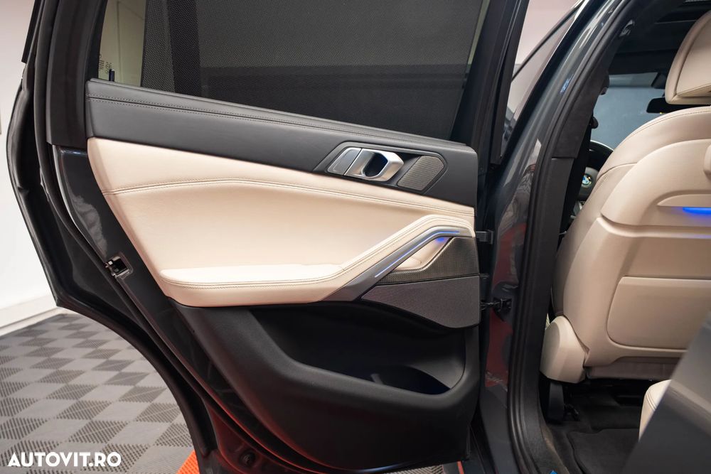 BMW X6 xDrive40i AT MHEV - 19