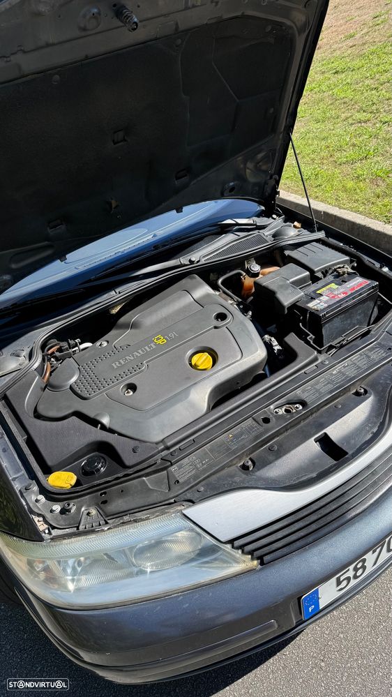 Renault Laguna 1.9 dCi Dynamique - 29
