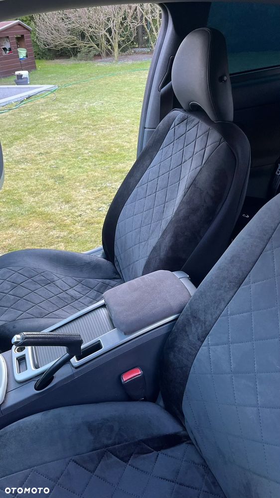 Volvo C30 2.0D Momentum - 32