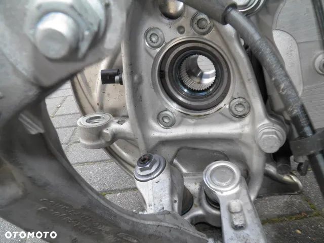 ZAWIESZENIE LEWE PRAWE AUDI A4 B9 8W LIFT - 20