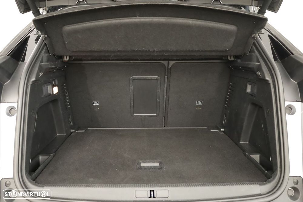 Peugeot 3008 1.2 Hybrid GT e-DCS6 - 22