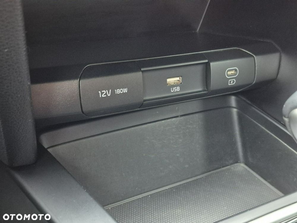 Kia XCeed 1.5 T-GDI M DCT - 33