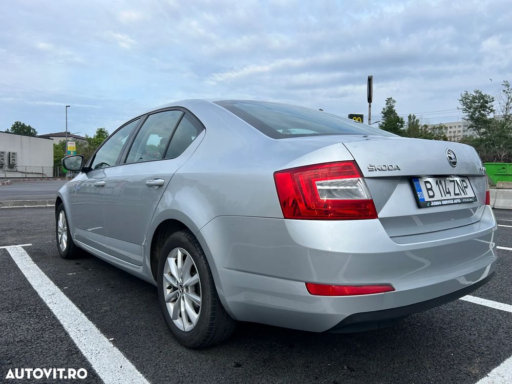 Skoda Octavia 1.6 TDI AMBITION - 2