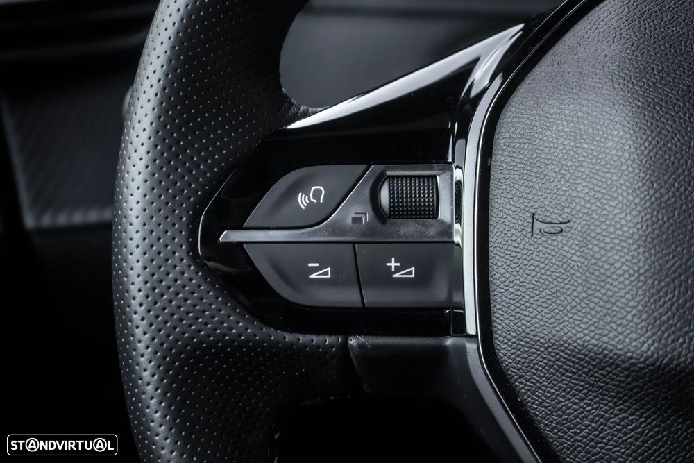 Peugeot e-2008 GT - 14