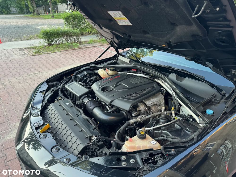 Alfa Romeo Giulia 2.0 Turbo Super - 37