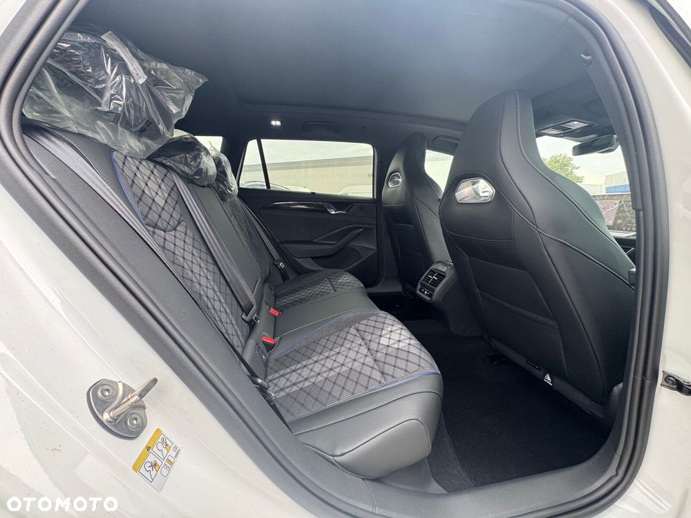 Volkswagen Passat Variant 2.0 TDI SCR R-Line Plus DSG - 8
