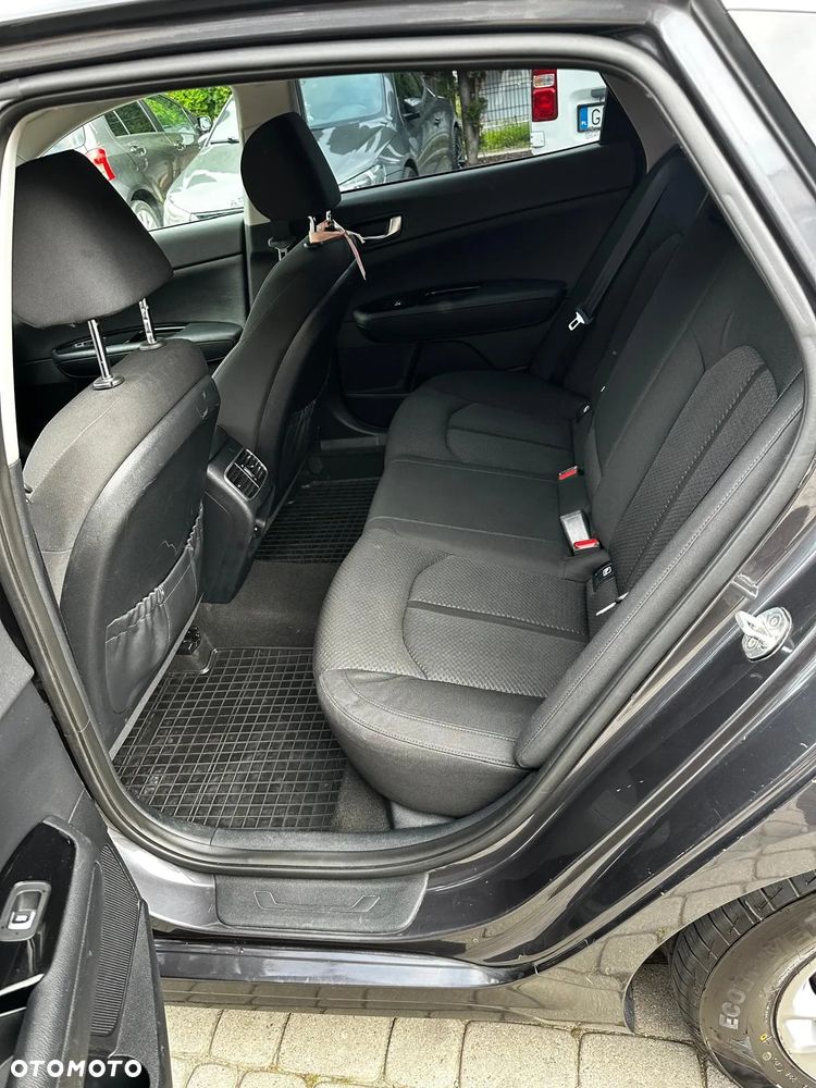 Kia Optima 1.7 CRDI L - 6