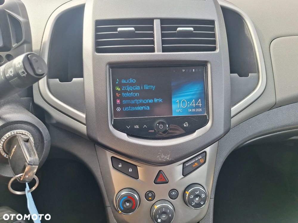 Chevrolet Aveo 1.6 LTZ - 22