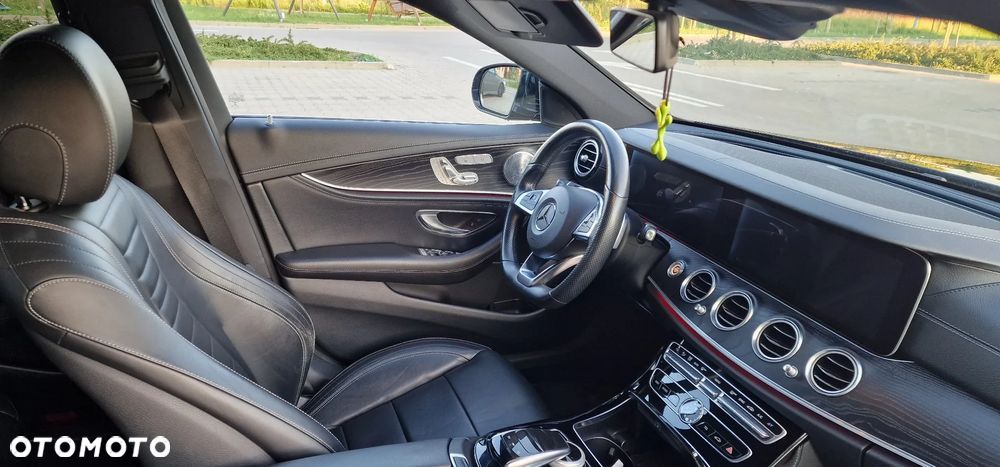 Mercedes-Benz Klasa E 350 D 4Matic 9G-TRONIC AMG Line - 4