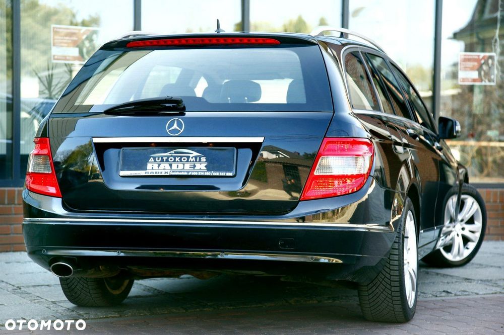 Mercedes-Benz Klasa C 200 7G-TRONIC Avantgarde Edition - 22