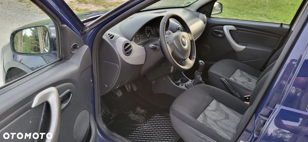 Dacia Sandero 1.2 16V Laureate - 13