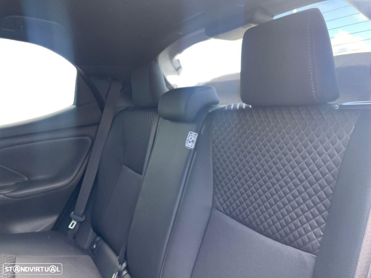 Toyota Yaris - 11