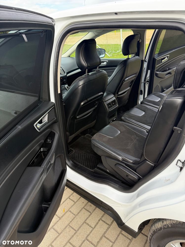 Ford S-Max - 9