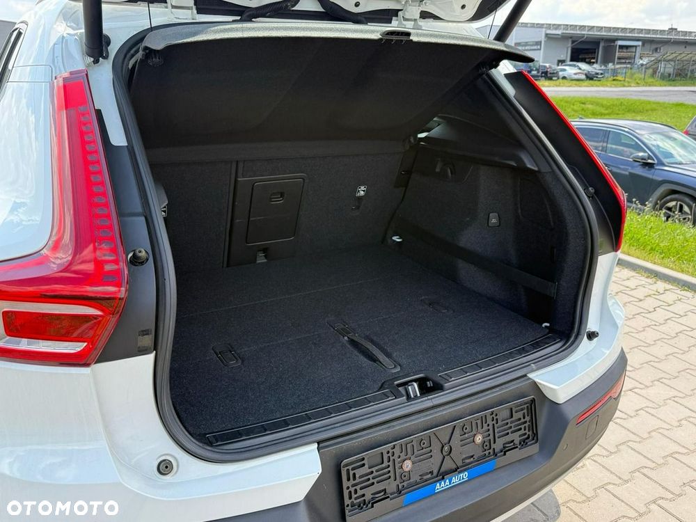 Volvo XC 40 D3 Momentum - 17