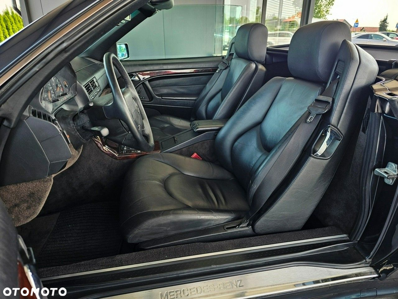 Mercedes-Benz SL - 28