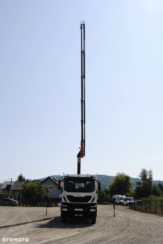 Iveco Trakker 410 6x4 SKRZYNIA 6.8m HDS PALFINGER 22002-eh / PILOT 5x wysów ROTATOR STAN IDEALNY - 15