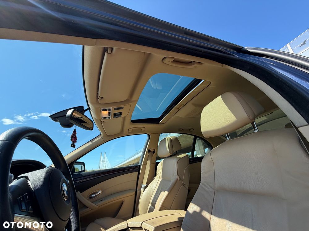 BMW Seria 5 530i - 12