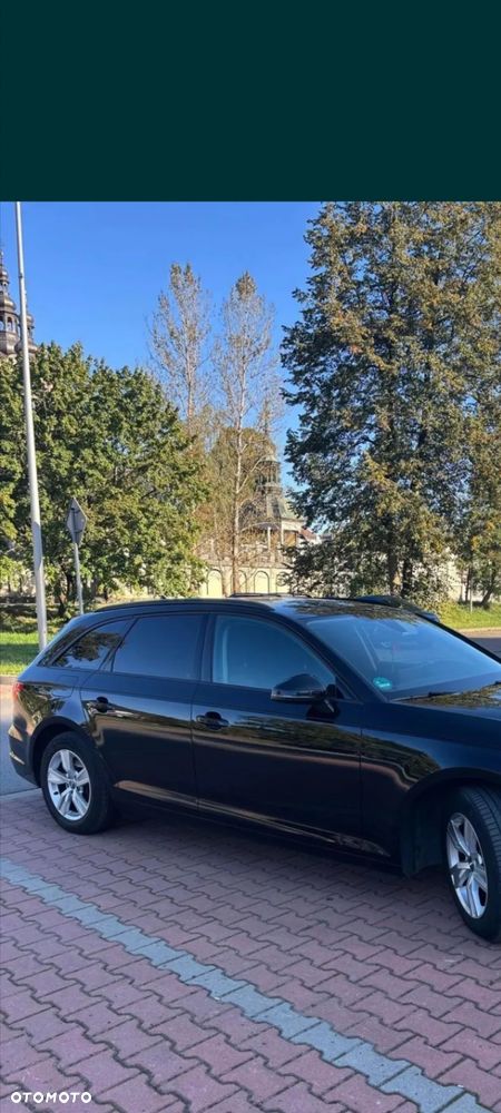 Audi A4 Avant 35 TDI S tronic - 24
