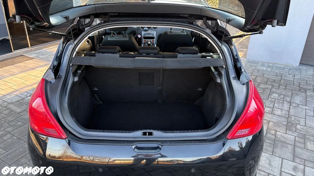 Peugeot 308 1.6 Trendy Navtech - 9