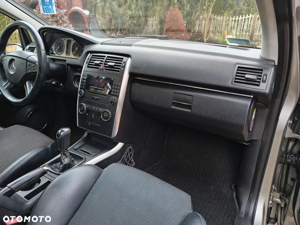 Mercedes-Benz Klasa A 180 CDI Special Edition - 19