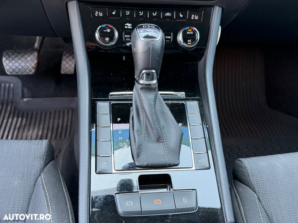Skoda Superb 2.0 TDI DSG Style - 21