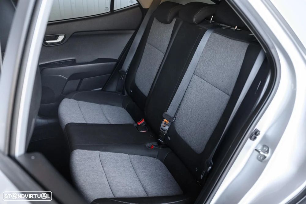 Kia Stonic 1.2 MPi Vibe - 31