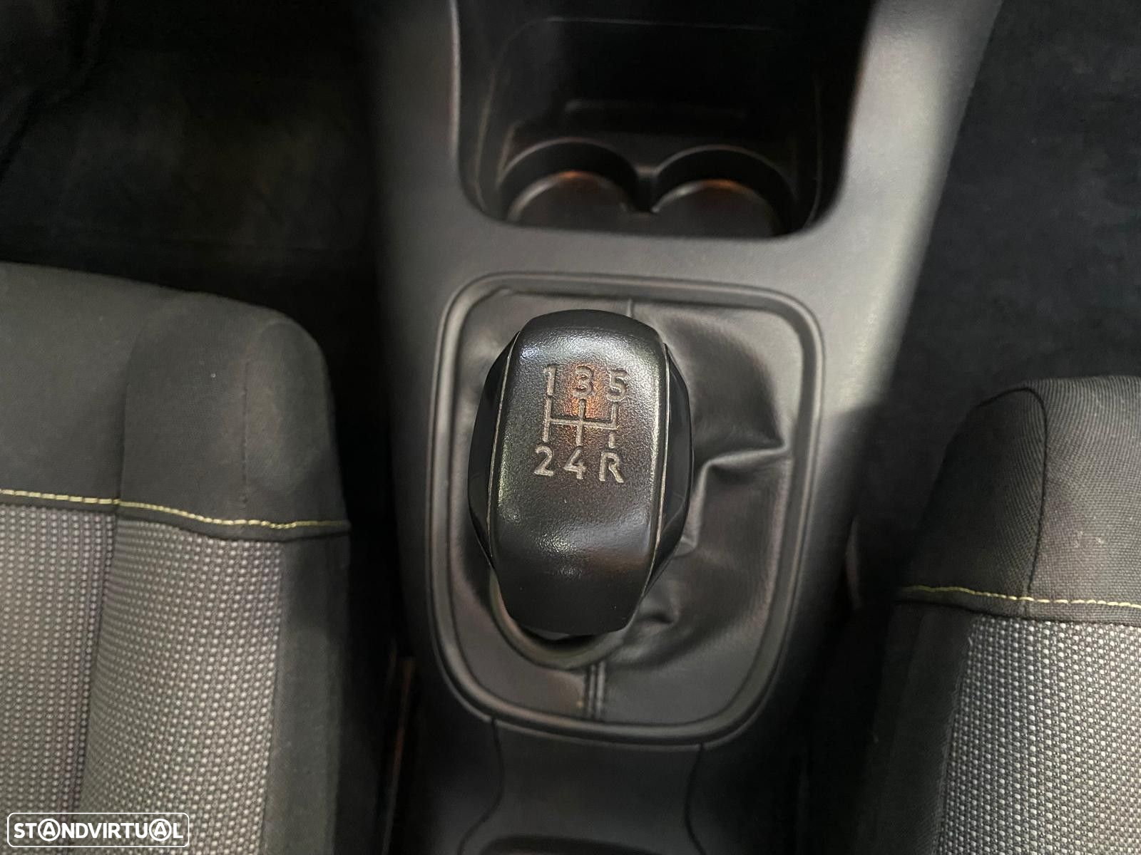 Citroën C3 1.2 PureTech Feel - 25