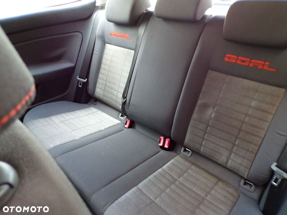 Volkswagen Golf - 26