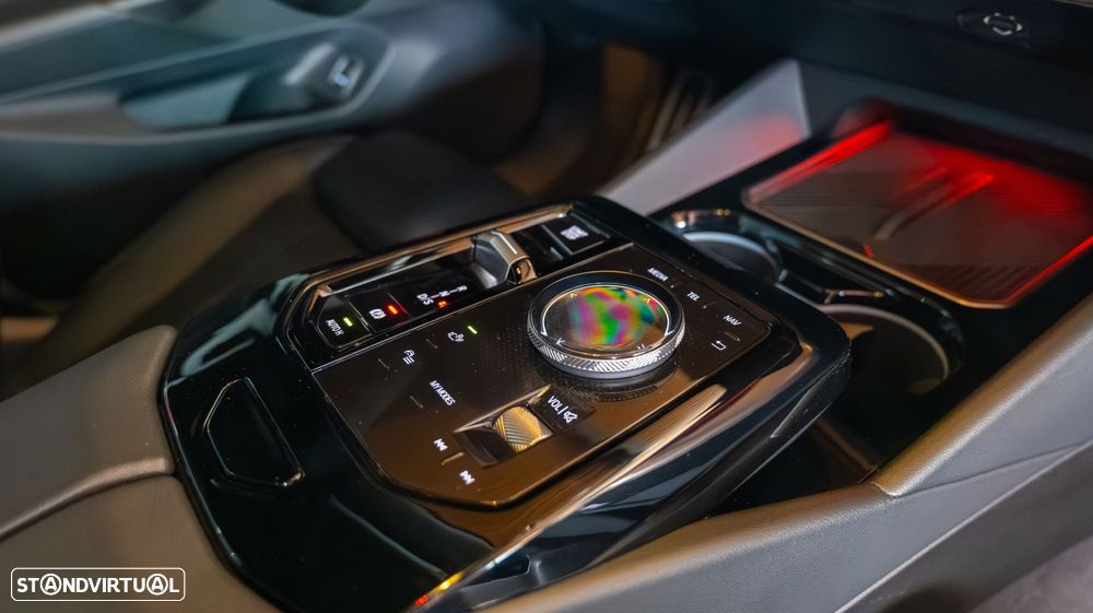 BMW 520 d Pack Desportivo M - 41