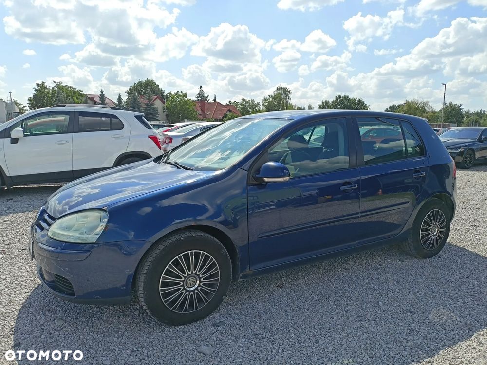 Volkswagen Golf - 1