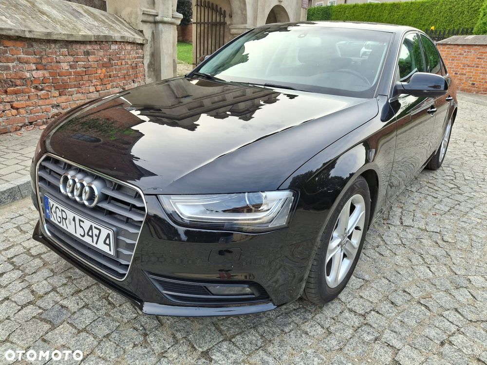 Audi A4 Limousine 2.0 TDI DPF Ambiente - 1