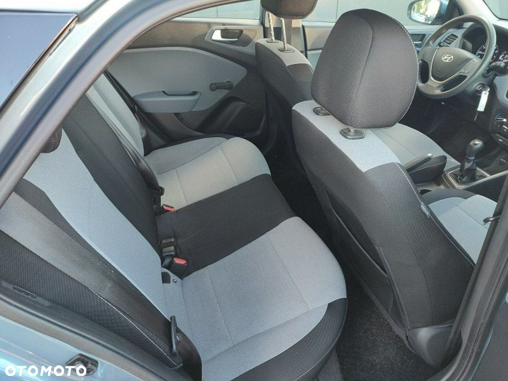 Hyundai i20 - 16