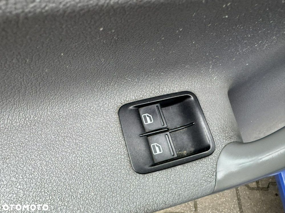 Volkswagen Caddy - 12