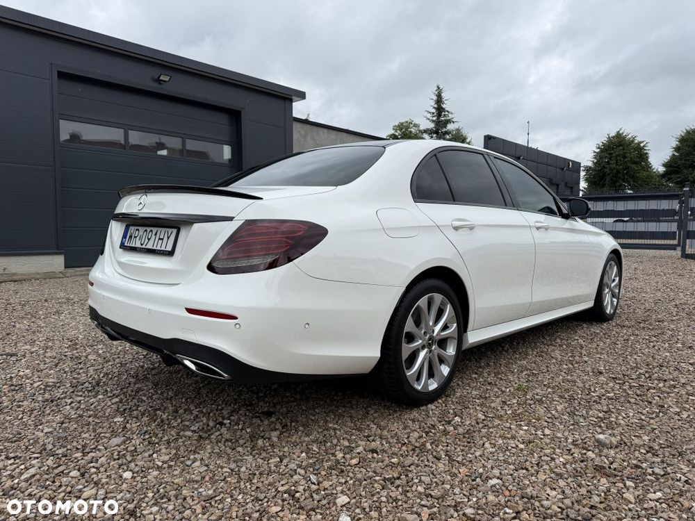 Mercedes-Benz Klasa E - 6