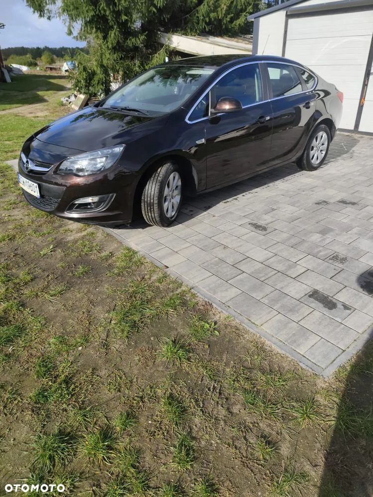 Opel Astra IV 1.6 Essentia - 6