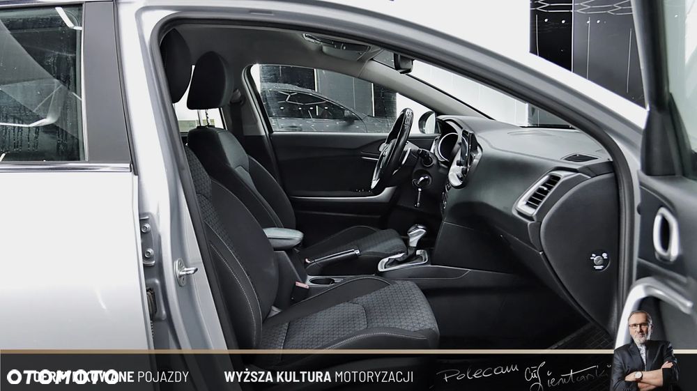 Kia Ceed 1.6 CRDi SCR M DCT - 14