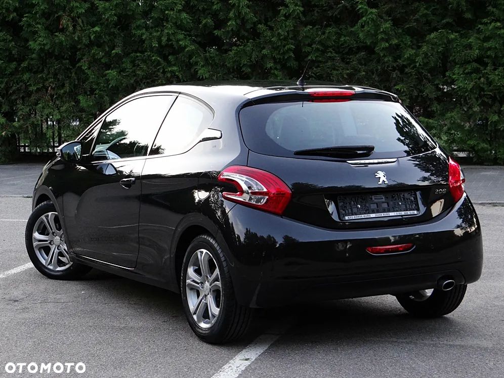 Peugeot 208 120 VTI Intuitive - 22