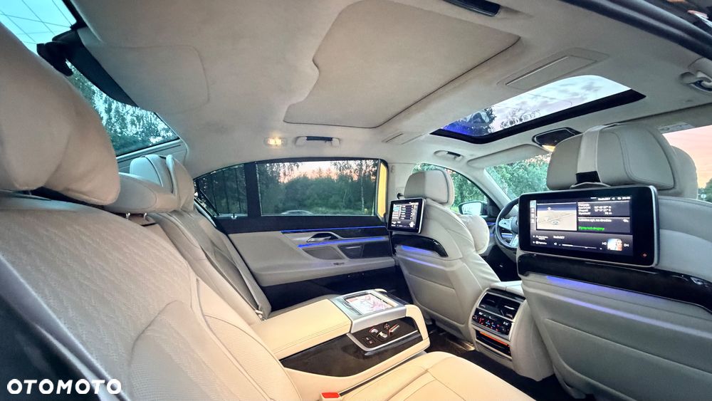 BMW Seria 7 745Le xDrive sport - 10
