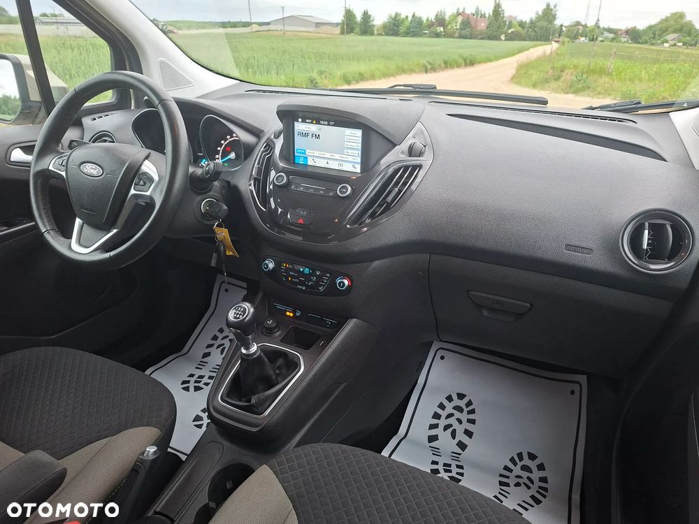 Ford Tourneo Courier 1.0 EcoBoost Titanium - 20