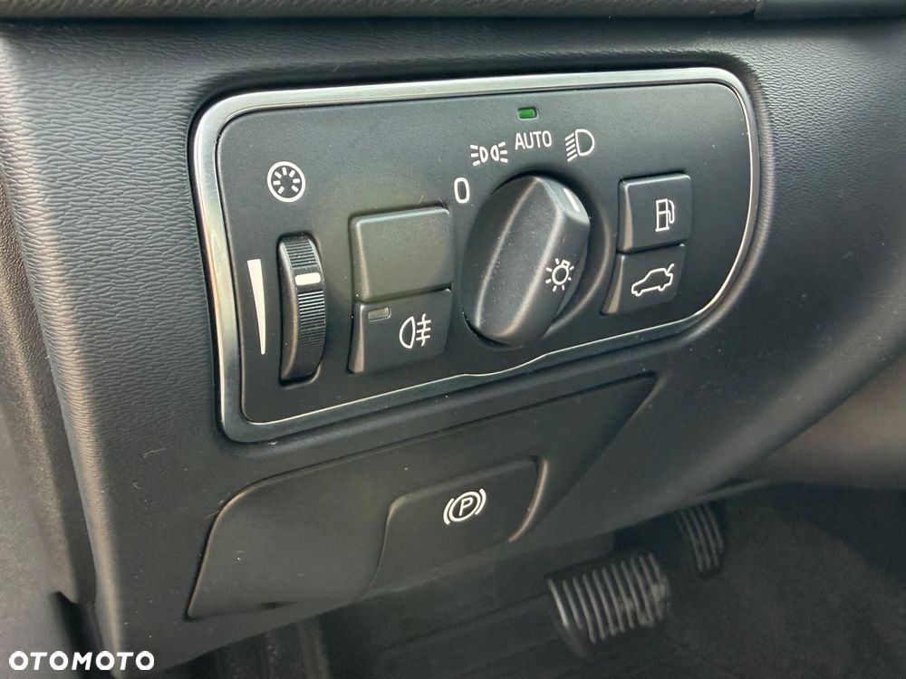 Volvo V60 D4 Drive-E Momentum - 17
